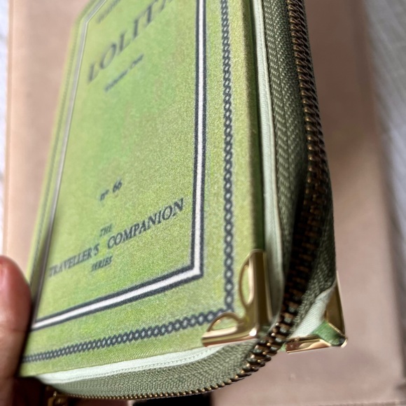 PS Besitos Book Clutch Lolita - Picture 3 of 10